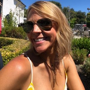 Meet your Posher, Gennifer